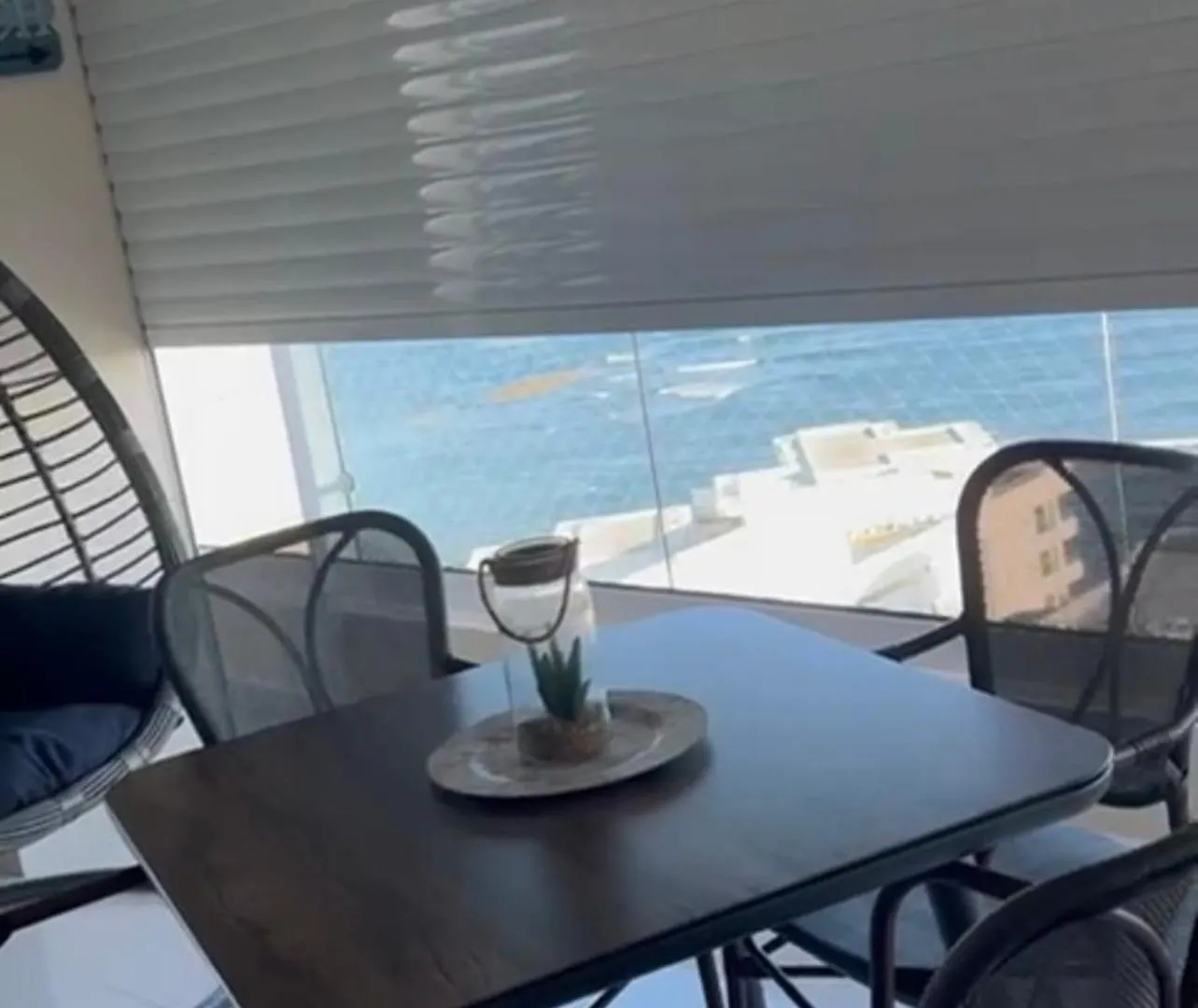 Las Palmeras Ocean Front location